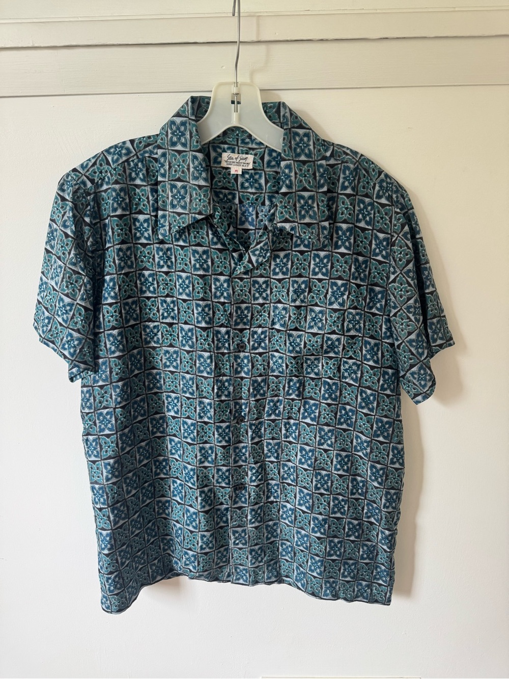 Vintage Star of Siam 100% Thai silk men’s shirt size 4